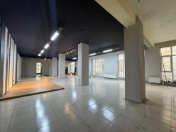 İcarə obyekt 600 m²,  Xətai-2