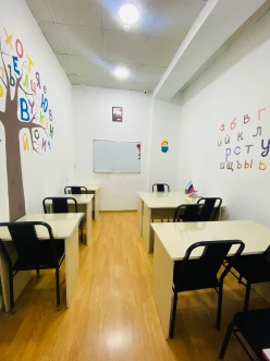 İcarə ofis 6 otaqlı 210 m²,  İnşaatçılar m.-2