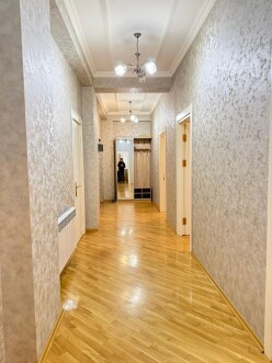 İcarə yeni tikili 3 otaqlı 110 m²,  Memar Əcəmi m.-5