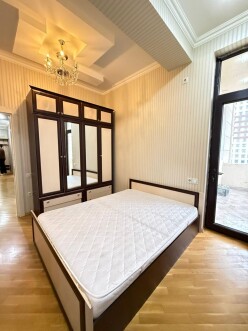 İcarə yeni tikili 3 otaqlı 110 m²,  Memar Əcəmi m.-7