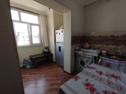 Satılır köhnə tikili 3 otaqlı 90 m², İnşaatçılar m.-16