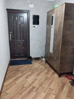 Satılır köhnə tikili 3 otaqlı 90 m², İnşaatçılar m.-9