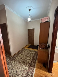 Satılır köhnə tikili 3 otaqlı 80 m², İnşaatçılar m.-11