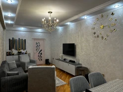 Satılır yeni tikili 2 otaqlı 89 m², İnşaatçılar m.-18