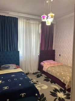 Satılır köhnə tikili 5 otaqlı 91 m², Yeni Günəşli q.-11