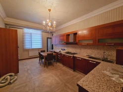 Satılır yeni tikili 3 otaqlı 160 m², Nəsimi r.-14