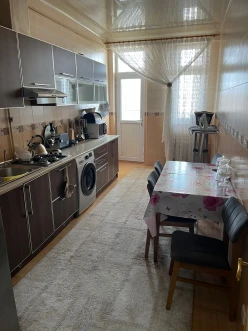 Satılır yeni tikili 2 otaqlı 100 m², İnşaatçılar m.-17