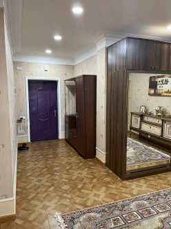 Satılır yeni tikili 2 otaqlı 100 m², İnşaatçılar m.-10