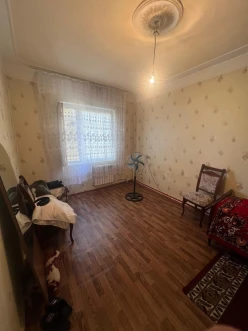 Satılır köhnə tikili 5 otaqlı 120 m², İnşaatçılar m.-12