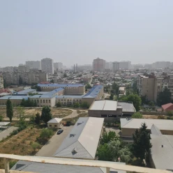 Satılır köhnə tikili 3 otaqlı 80 m², İnşaatçılar m.-7