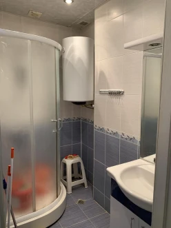 Satılır köhnə tikili 3 otaqlı 75 m², İnşaatçılar m.-11 Satılır köhnə tikili 3 otaqlı 75 m², İnşaatçılar m.-11