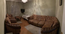 Satılır köhnə tikili 3 otaqlı 75 m², İnşaatçılar m.-9 Satılır köhnə tikili 3 otaqlı 75 m², İnşaatçılar m.-9