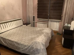 Satılır köhnə tikili 3 otaqlı 75 m², İnşaatçılar m.-3 Satılır köhnə tikili 3 otaqlı 75 m², İnşaatçılar m.-3