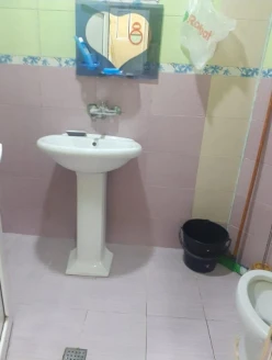Satılır köhnə tikili 2 otaqlı 39 m²,  Azadlıq prospekti m.-7