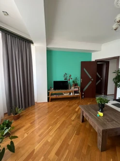 Satılır yeni tikili 2 otaqlı 54 m², İnşaatçılar m.-8