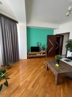 Satılır yeni tikili 2 otaqlı 54 m², İnşaatçılar m.-12