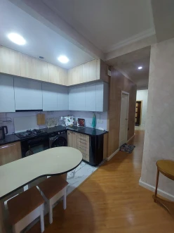 Satılır yeni tikili 3 otaqlı 100 m², Həzi Aslanov m.-5