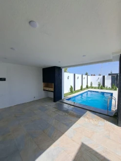 Satılır ev/villa 4 otaqlı 140 m², Şüvəlan q.-5