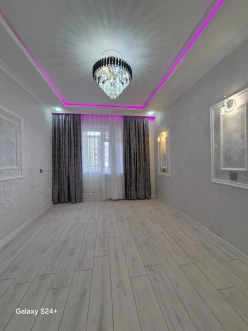 Satılır köhnə tikili 2 otaqlı 60 m²,  İnşaatçılar m.-9