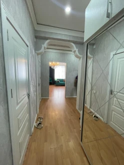 Satılır yeni tikili 3 otaqlı 95 m², İnşaatçılar m.-17