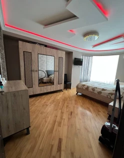 Satılır yeni tikili 3 otaqlı 114 m², İnşaatçılar m.-15