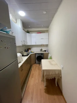 Satılır yeni tikili 3 otaqlı 95 m², İnşaatçılar m.-21