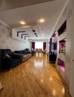 Satılır yeni tikili 3 otaqlı 114 m², İnşaatçılar m.-18