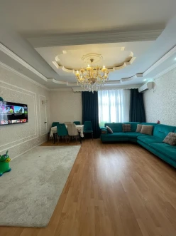 Satılır yeni tikili 3 otaqlı 95 m², İnşaatçılar m.-7