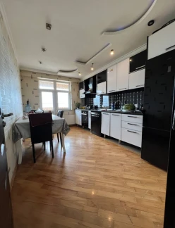 Satılır yeni tikili 3 otaqlı 114 m², İnşaatçılar m.-8