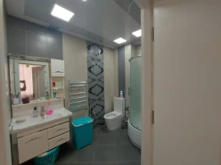 Satılır yeni tikili 4 otaqlı 140 m², Neftçilər m.-17