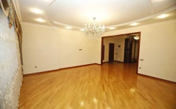 Satılır yeni tikili 3 otaqlı 148 m², Azadlıq prospekti m.-10