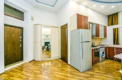 Satılır köhnə tikili 3 otaqlı 100 m²,  Nəsimi-14