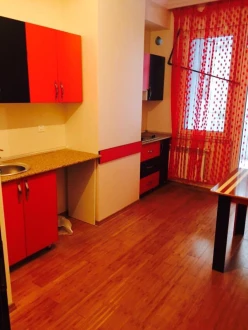 Satılır yeni tikili 2 otaqlı 78 m², Yasamal r.-5