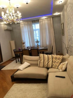 İcarə yeni tikili 3 otaqlı 120 m², Şah İsmayıl Xətai m.-2