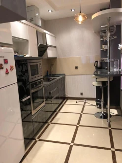 İcarə yeni tikili 3 otaqlı 120 m², Şah İsmayıl Xətai m.-7