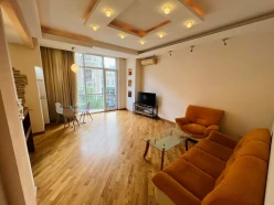 İcarə köhnə tikili 2 otaqlı 102 m², Sahil m.-9