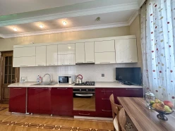 İcarə yeni tikili 2 otaqlı 110 m², Şah İsmayıl Xətai m.-19