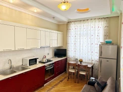 İcarə yeni tikili 2 otaqlı 110 m², Şah İsmayıl Xətai m.-16