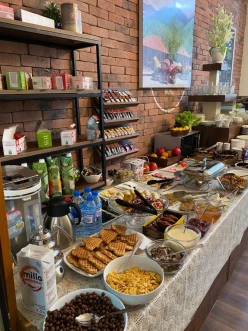 Satılır obyekt 851 m²,  Elmlər Akademiyası m.-4