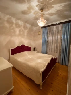 Satılır ev/villa 4 otaqlı 146 m²,  Qaraçuxur-8