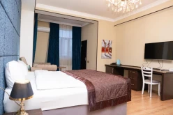 Satılır obyekt 851 m²,  Elmlər Akademiyası m.-5