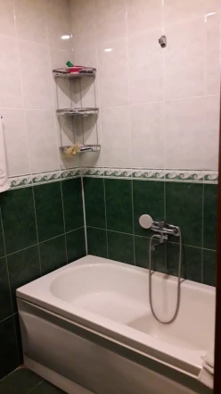 Satılır köhnə tikili 2 otaqlı 54 m², Yasamal r.-4