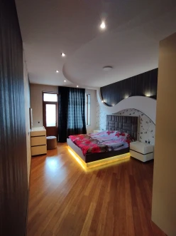 İcarə yeni tikili 3 otaqlı 112 m², Nəriman Nərimanov m.-12