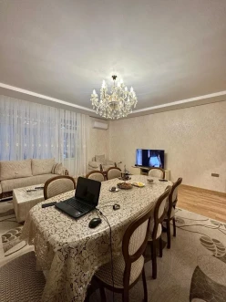 Satılır yeni tikili 3 otaqlı 145 m², Gənclik m.-2