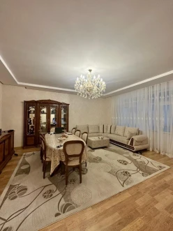 Satılır yeni tikili 3 otaqlı 145 m², Gənclik m.-3