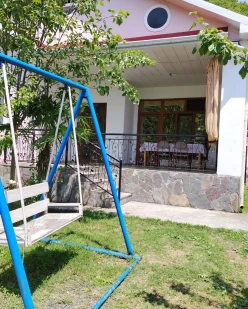 İcarə ev/villa 3 otaqlı 150 m², Qax-2