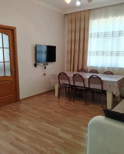 İcarə ev/villa 3 otaqlı 150 m², Qax-4