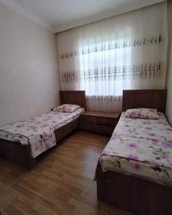 İcarə ev/villa 3 otaqlı 150 m², Qax-10