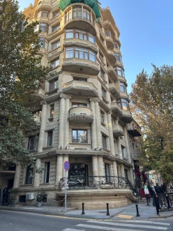 İcarə yeni tikili 2 otaqlı 150 m²,  28 May m.