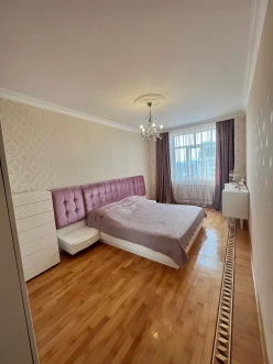 Satılır yeni tikili 3 otaqlı 92 m², Gənclik m.-5